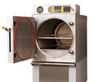 Large capacity autoclave